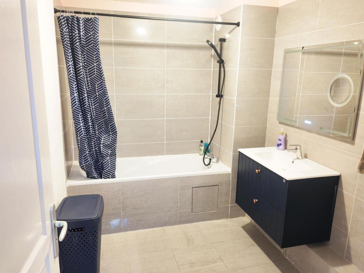 Appartement Le 5Eme As // F2 Totalement Refait A Neuf à Saint-Denis Extérieur photo